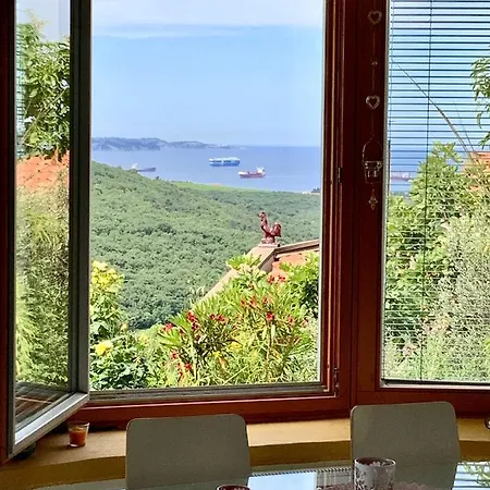 Luxury , Nature & Sea